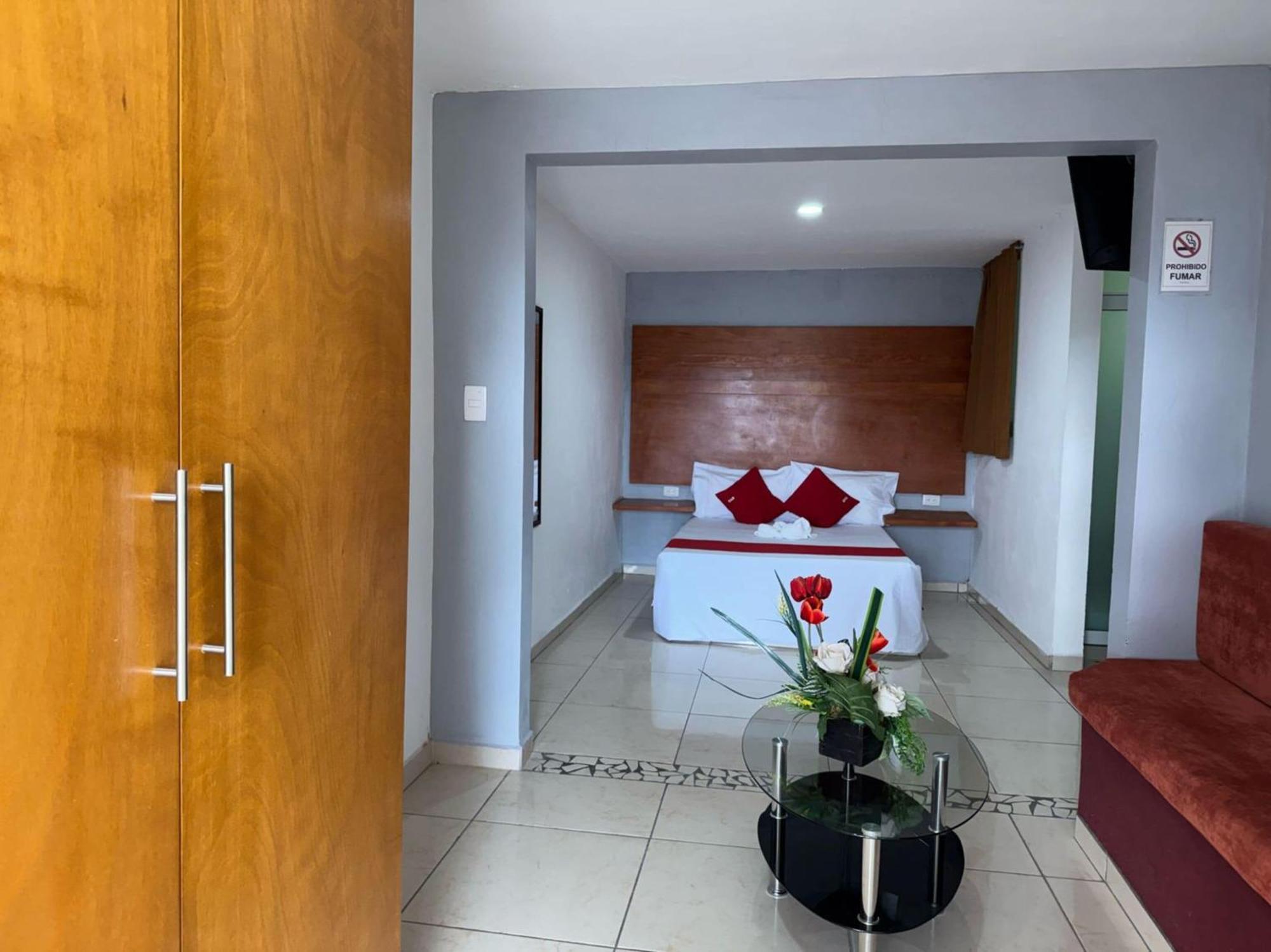 Oyo Hotel Familiar Tollan Cholula Dış mekan fotoğraf