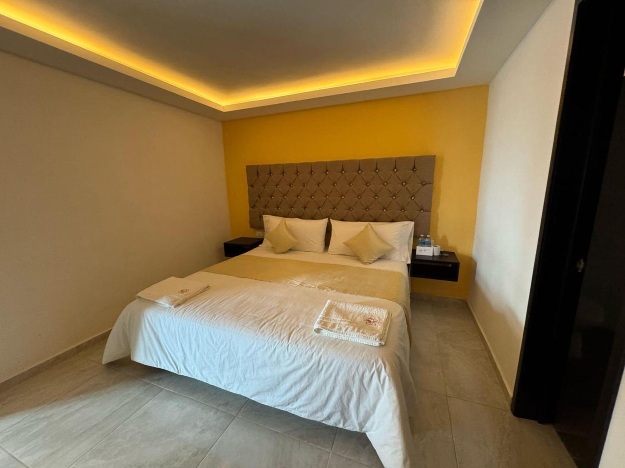 Oyo Hotel Familiar Tollan Cholula Dış mekan fotoğraf